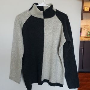 Saks fifth Avenue color block sweater